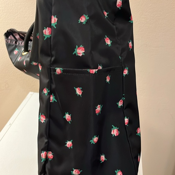 NWT Victoria’s Secret Reversible Tote Bag - Picture 5 of 6